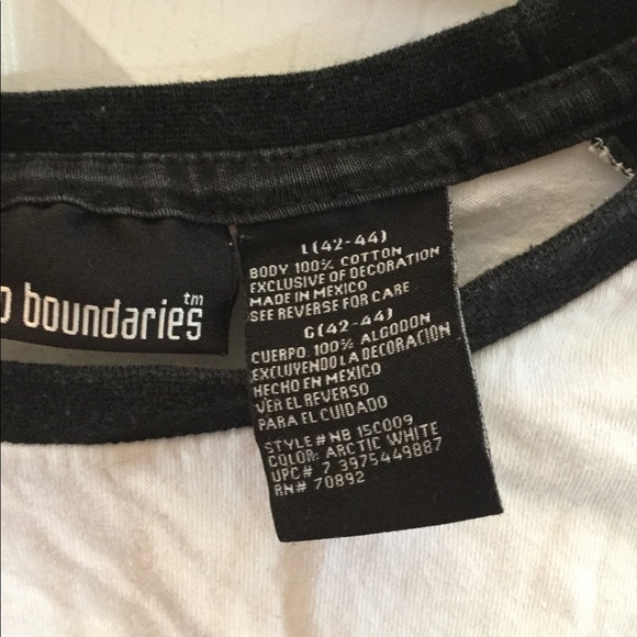 Raglan sleeve graphic tee Men’s Large - Picture 2 of 2